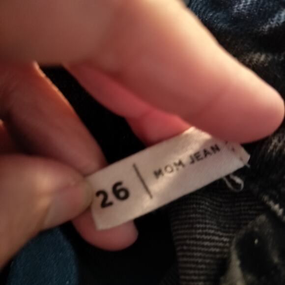 4561) PacSun Black Acid Wash Mom Jeans Size 26 - Picture 8 of 11